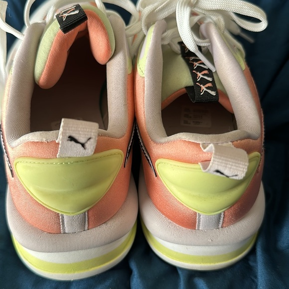 Literally brand new worn twice - Picture 6 of 7